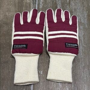 3M Thinsulate Maroon and Ivory Thermal Gloves